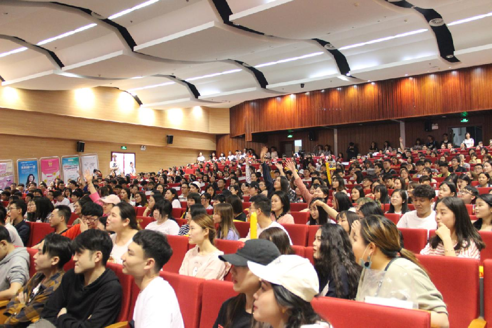 创意进武大，16届公司奖春季赛williamhill中国官网入口巡讲圆满结束